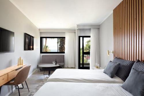 מלון לייקהאוס הדמייה