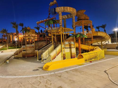 פארק מים אילת-ביצוע